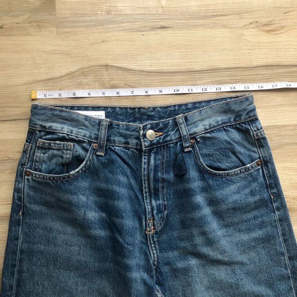 Zara Blue Flare & Wide Leg Denim Jeans Size 4 Cropped Fit Ankle - Picture 5 of 11